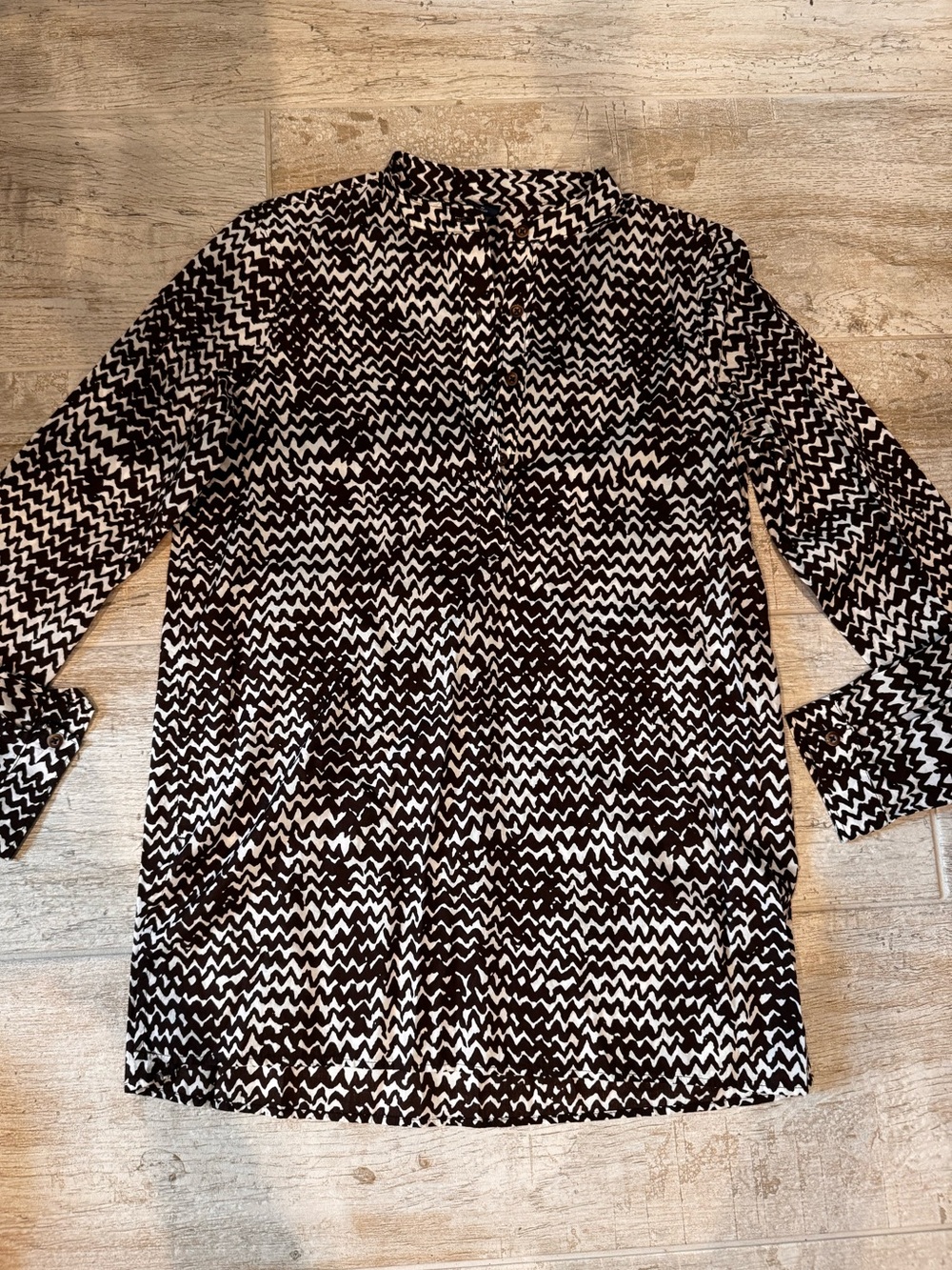 Brown and White Patterned Button-Up Tunic/Blouse